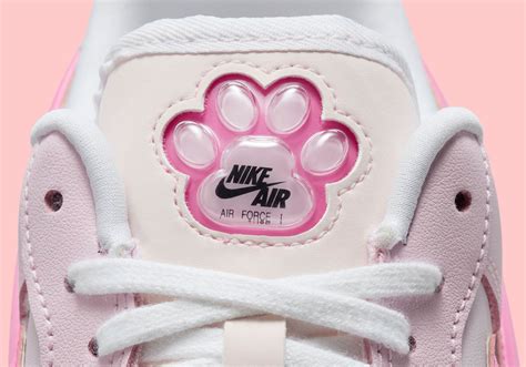 nike air force paw print